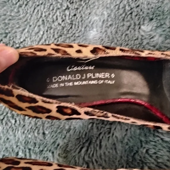 DONALD J PLINER Animal Print Heels Shoes Women's Size 7.5 - Picture 6 of 6